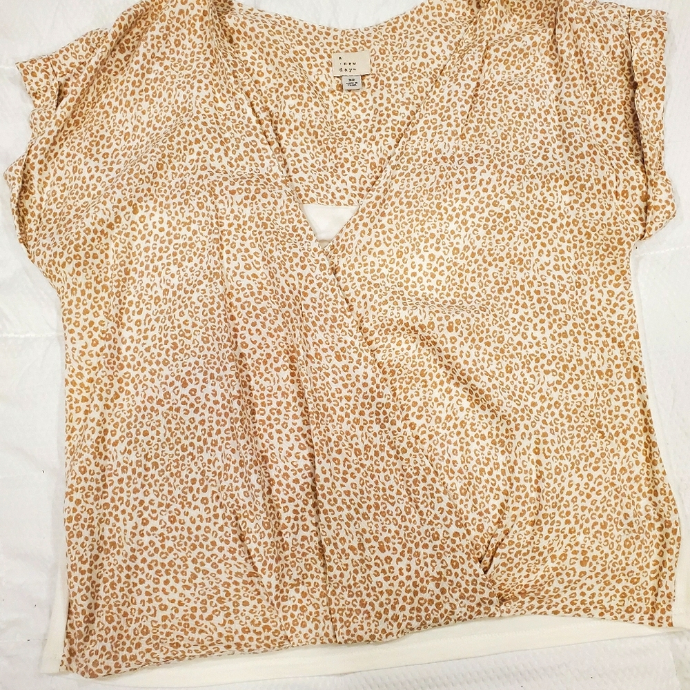 Leopard cream top